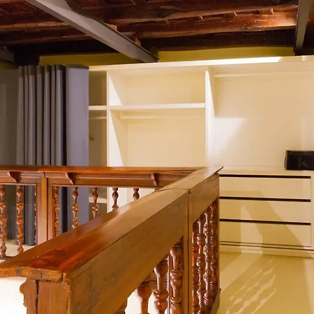 Palazzo Della Scimmia *