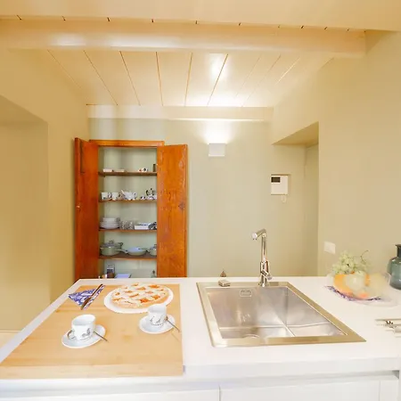 Apartment Palazzo Della Scimmia Rom