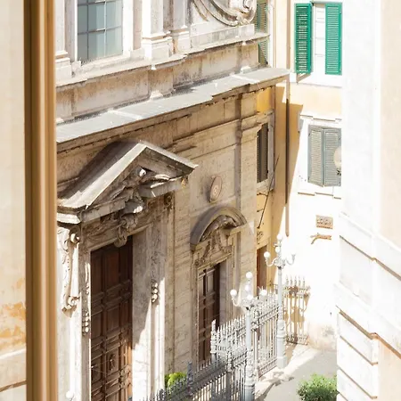 Palazzo Della Scimmia *